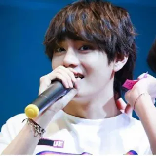 ♥ 9797dd21 V K-Pop, Idol, Sänger, Musik, V, BTS, Fan telegram sticker