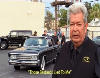 😒 a579d71e Those Bastards Lied To Me offensivo, rabbia, tradimento, frustrazione whatsapp sticker