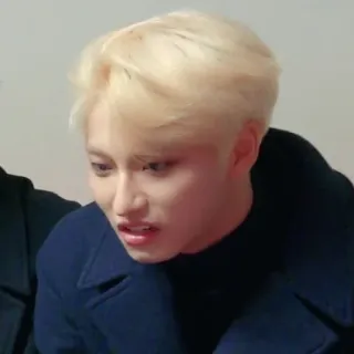 🤢 db60df58 人物, 男性, ポートレート, 男, 屋内, 顔 telegram sticker