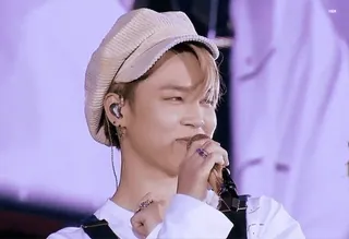 ⛓ 30ea6195 Jimin K-pop, Jimin, BTS, Zanger, Idool, Artiest telegram sticker