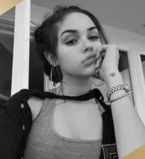 😕 4fa014cf meisje, vrouw, persoon, monochroom, portret, schoonheid, vrouwelijk, stijl whatsapp sticker