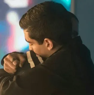 🐾 a6674beb người, ôm, cảm xúc, tình bạn, an ủi telegram sticker