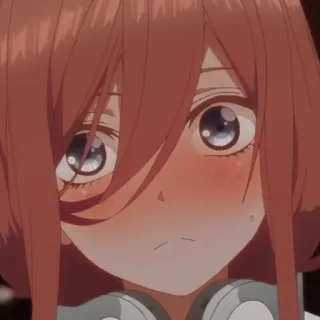 🥰 e0038712 Miku Nakano The Quintessential Quintuplets 动漫, 漫画, 可爱, 女孩, 耳机, 脸红, 害羞 telegram sticker