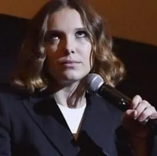 🥡 a4abdb41 Millie Bobby Brown 女演员, 麦克风, 米莉·波比·布朗, 名人, 电影, 活动 telegram sticker