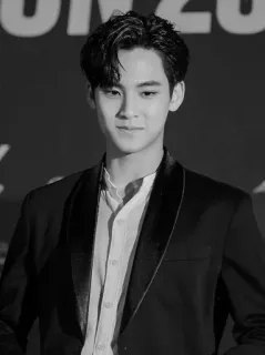 ✖️ 72829e01 homem, retrato, preto e branco, terno, coreano, asiático telegram sticker