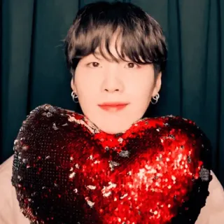 ❤️ 9c8f7d2f person, heart, love, sequins, portrait, jewelry, human telegram sticker