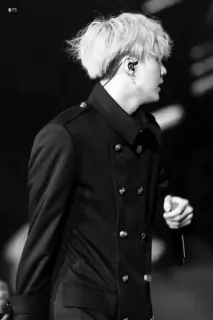 ➰ d3ebe845 Suga Suga, BTS, K-Pop, piosenkarz, artysta whatsapp sticker