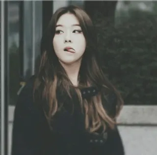 🌸 b0385b73 คน, ผู้หญิง, ลิ้น, ภาพเหมือน, เด็กผู้หญิง telegram sticker