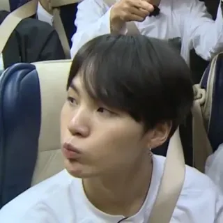 🦔 91920326 Suga kpop, suga, bts, asiatique, chanteur, homme, célébrité telegram sticker