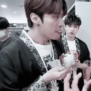 𝗺𝗶𝗻𝗵𝗼📌 | @helpbymad :: @fStikBot whatsapp stickers