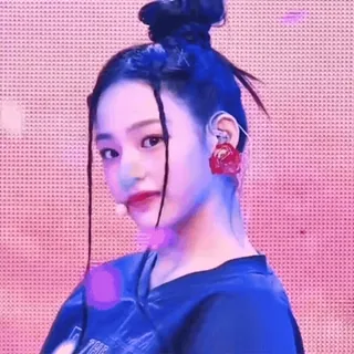 🐻 06860630 cewek, kpop, potret, wanita, muda telegram sticker