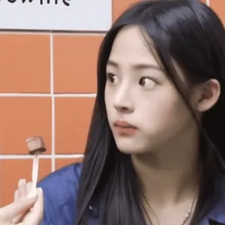 🐻 de6b3183 cewek, makanan, reaksi, ekspresi, remaja telegram sticker