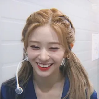 🛒 4504f388 vrouw, glimlach, gelukkig, portret, persoon, Koreaans telegram sticker