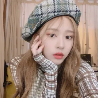 🛒 726f0456 vrouw, baret, mode, portret, stijl telegram sticker