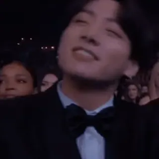 🎈 b4436ba1 남자, 턱시도, 정장, 인물 사진, 행사, 군중 telegram sticker