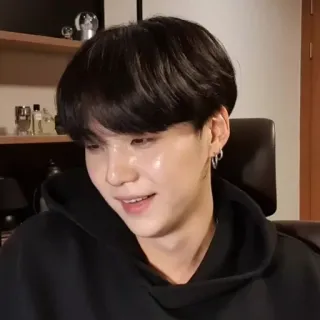 🌻 4eb7a263 Suga k팝, 가수, 사람, 남자, 아이돌, 슈가, 민윤기, bts telegram sticker