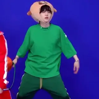 🐱 83052f20 Mann, Person, stehend, männlich, Hut, Porträt, Erwachsener telegram sticker