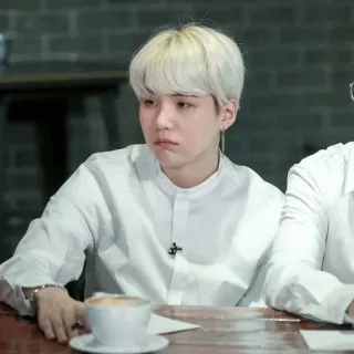 😐 5f5729c9 telegram sticker