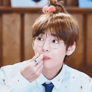😐 5afc371e V kpop, bts, taehyung, idol, koreański, piosenkarz telegram sticker