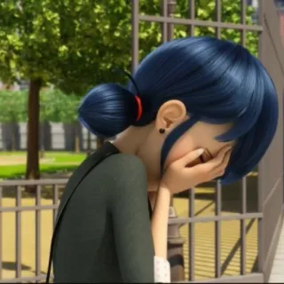 🐞 39e952c8 Marinette Dupain-Cheng Miraculous: Tales of Ladybug & Cat Noir sedih, menangis, anime, remaja, kartun whatsapp sticker