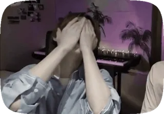 🙇‍♀️ 8e32c763 telegram sticker