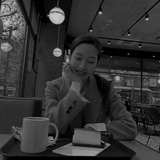 🍯 695f17ab kawa, kawiarnia, kobieta, ciasto, restauracja, jedzenie, szczęśliwy, uśmiech telegram sticker