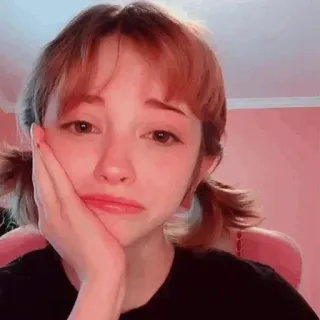 🎾 67ebdfe0 mujer, llorando, triste, retrato, cara, emocional telegram sticker