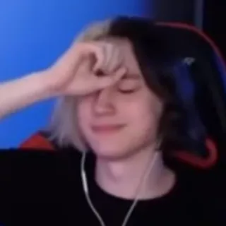 🤦‍♂ 9c818267 telegram sticker