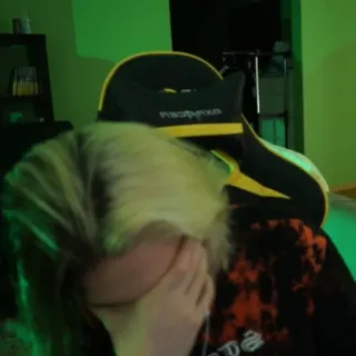 🤦‍♂ b61407b2 telegram sticker