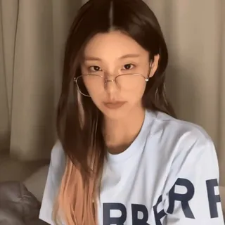 🛼 908b0dd0 telegram sticker