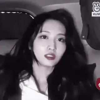 🍑 a089954d V LIVE retrato, mujer, asiática, kpop whatsapp sticker