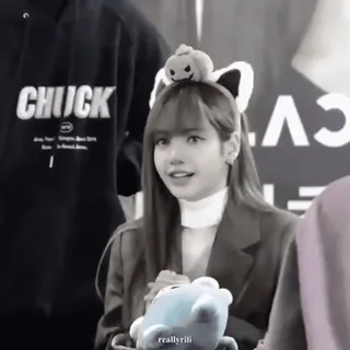 🪐 232ac8e5 Lisa Lisa, Blackpink, K-Pop, Sängerin, Idol, Promi whatsapp sticker