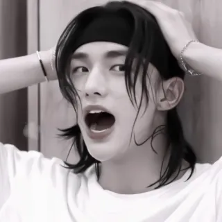 🐾 37ca1bbb 사람, 인물 사진, 젊은 남자, 검은 머리 whatsapp sticker