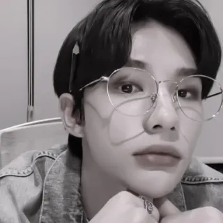 🐾 9a921be9 whatsapp sticker