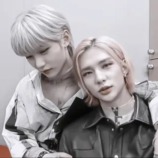 #𝐦𝐨𝐨𝐝: 𝗁𝗒𝗎𝗇𝗅𝗂𝗑 ;: by @paradismaudit whatsapp stickers