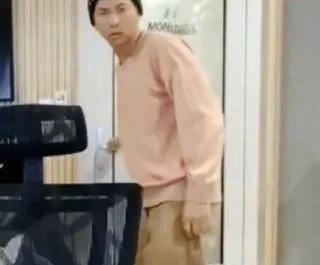 😐 74df7b9c telegram sticker