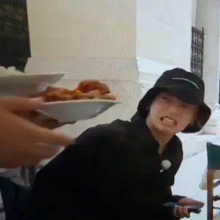 🤢 b8499b08 telegram sticker