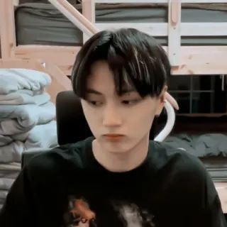 💴 87ad03ff Person, Mann, Innenbereich, männlich, Porträt whatsapp sticker