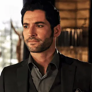 😶 257e91e2 Lucifer Morningstar Lucifer мужчина, костюм, дьявол, телешоу, персонаж, Люцифер telegram sticker