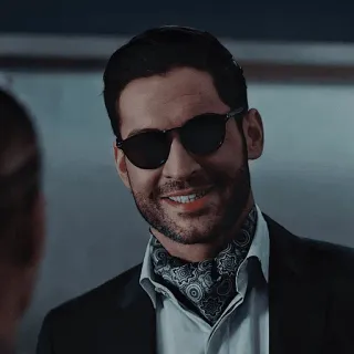 😎 f126689e мужчина, солнцезащитные очки, костюм, портрет telegram sticker