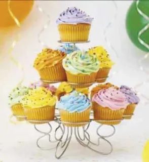 🍰 59b355bc Cupcakes, Makanan penutup, Makanan, Permen, Kue kering, Camilan telegram sticker