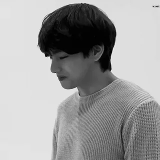 💳 951df161 đàn ông, chân dung, trắng đen, áo len, nhìn xuống telegram sticker