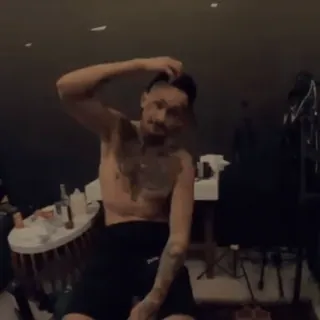 🧢 b0709ef8 telegram sticker