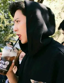 🌙 cbf6156f pria, minum, hoodie, luar ruangan telegram sticker