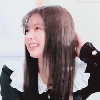 🐻 7e96f56f 女人, 肖像, 微笑, 亚洲人, 黑发, 人, 头发 telegram sticker