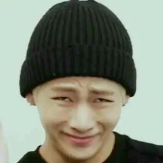 🎭 b5620e89 คน, หมวกบีนนี่, สีหน้า, ใบหน้า, ภาพเหมือน, ยิ้มเยาะ telegram sticker