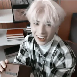 👒 04fc860e telegram sticker