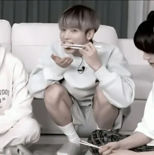 👒 6b5cfb64 telegram sticker