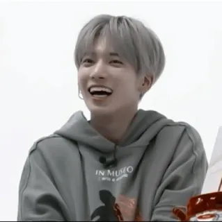 👒 6d2a685b IN MUSEO telegram sticker