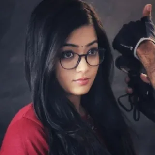 🍑 2048e078 femme, portrait, lunettes, beauté, indienne, cheveux noirs whatsapp sticker